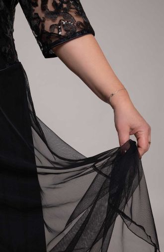 Must kleit litripitsiga