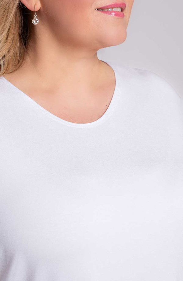 Valge tavaline kootud pluss suuruses lühikeste varrukatega T-särk | Moodsad suured suurused