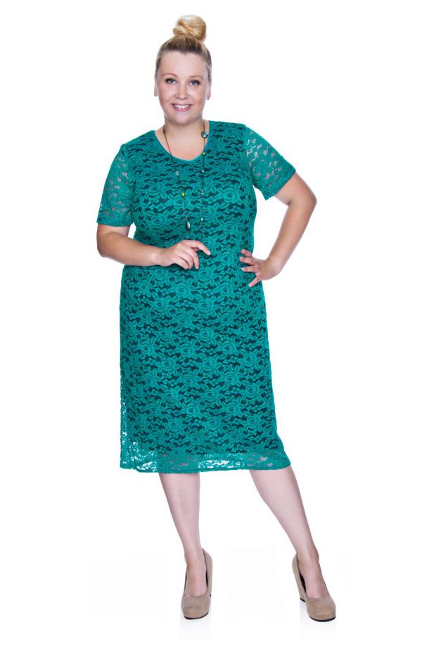 Roheline pitsist lühikeste varrukatega kleit