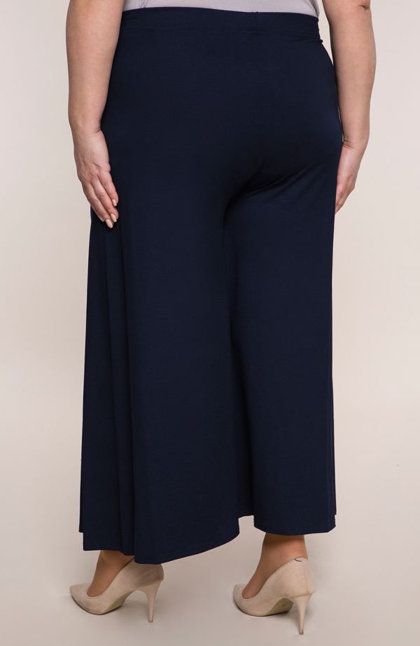 Mereväesinine naiste pluss suuruses kootud seelik ja püksid